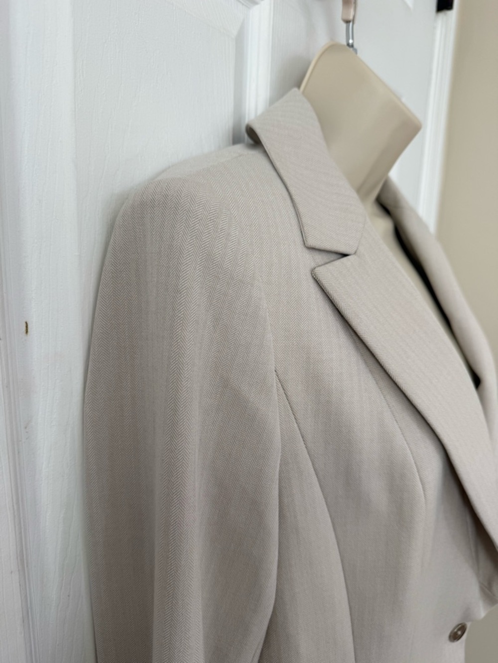 White House Black Market WHBM Ivory Blazer Size 10 Tailored Work Jacket - Picture 6 of 12